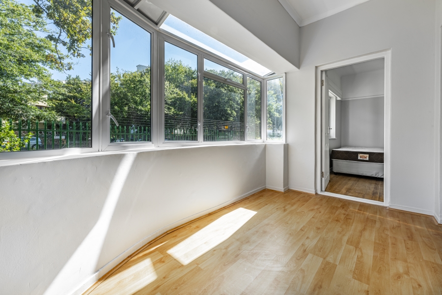 2 Bedroom Property for Sale in Claremont Upper Western Cape